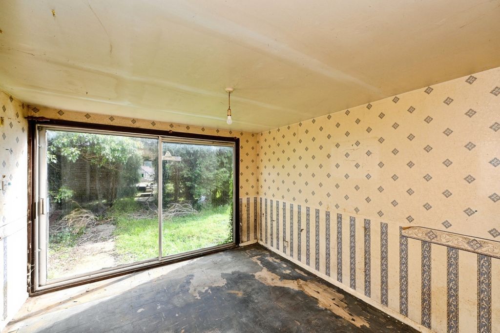 Property photo 3 of 19 Pbox-Img.Jpg