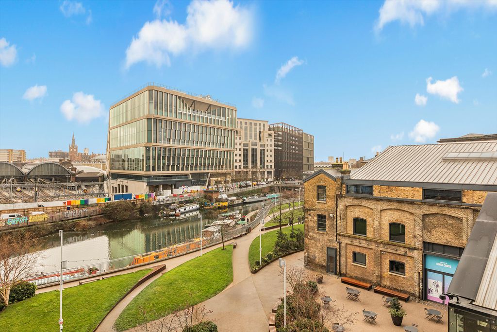 Property photo 3 of 10 Image