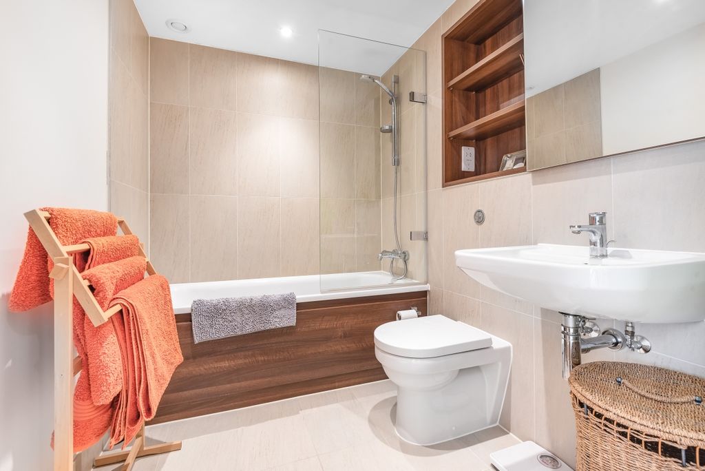 Property photo 2 of 8 623144 (6)