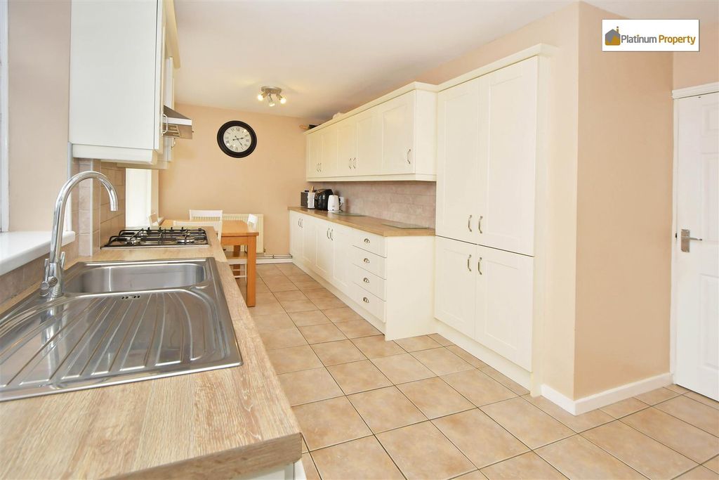 Property photo 3 of 23 Rah_7213.Jpg