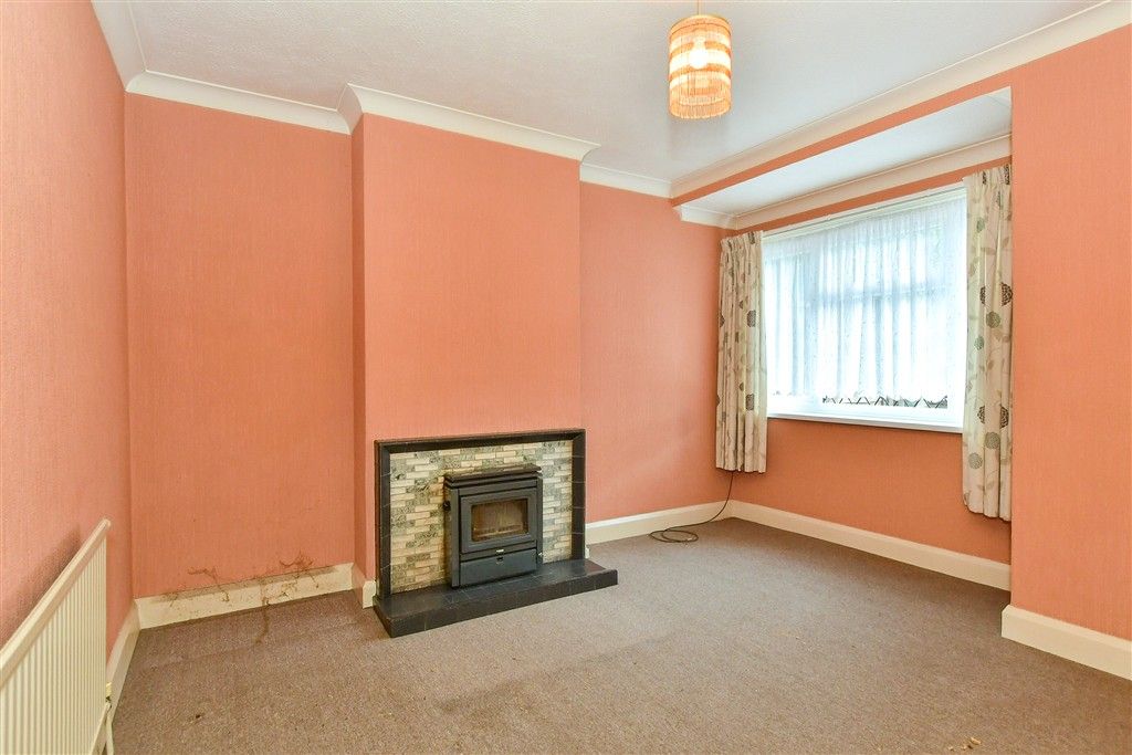 Property photo 2 of 10 Lounge