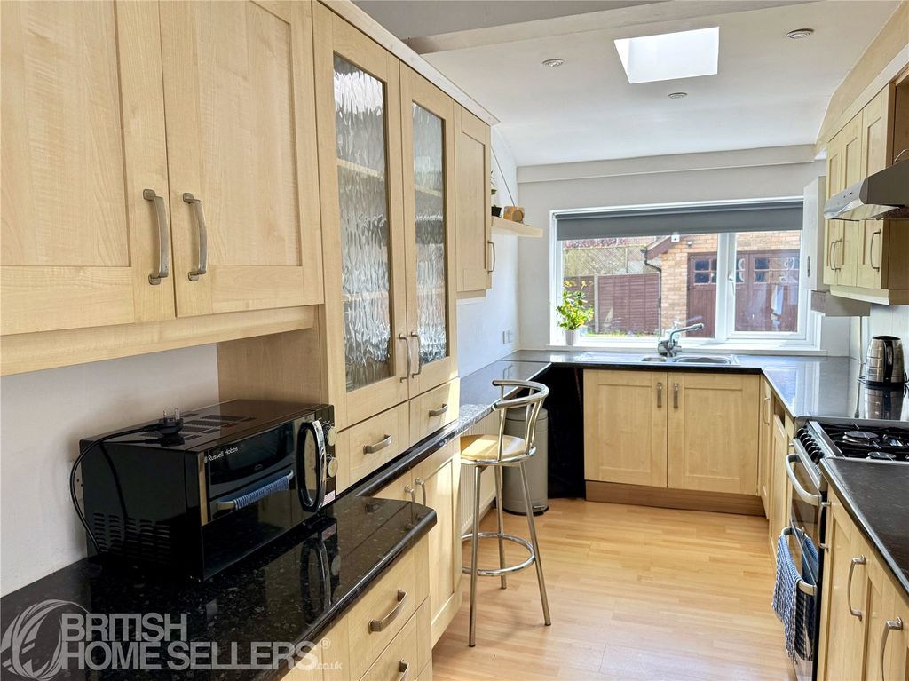 Property photo 2 of 14 Picture No. 05