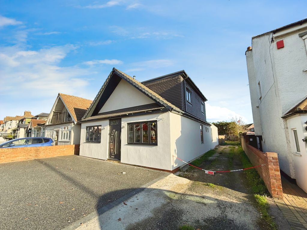 Property photo 1 of 18 B718A1F1-Img_3612.Jpeg