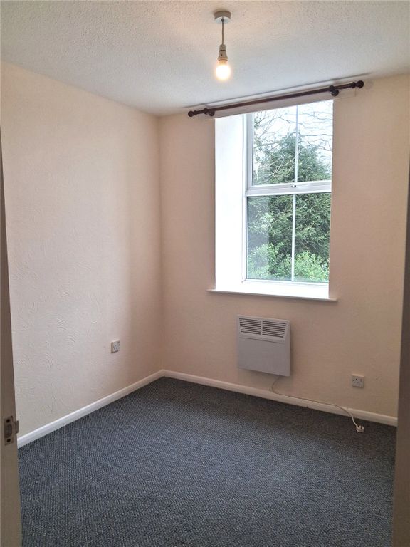 Property photo 3 of 7 Picture No. 13