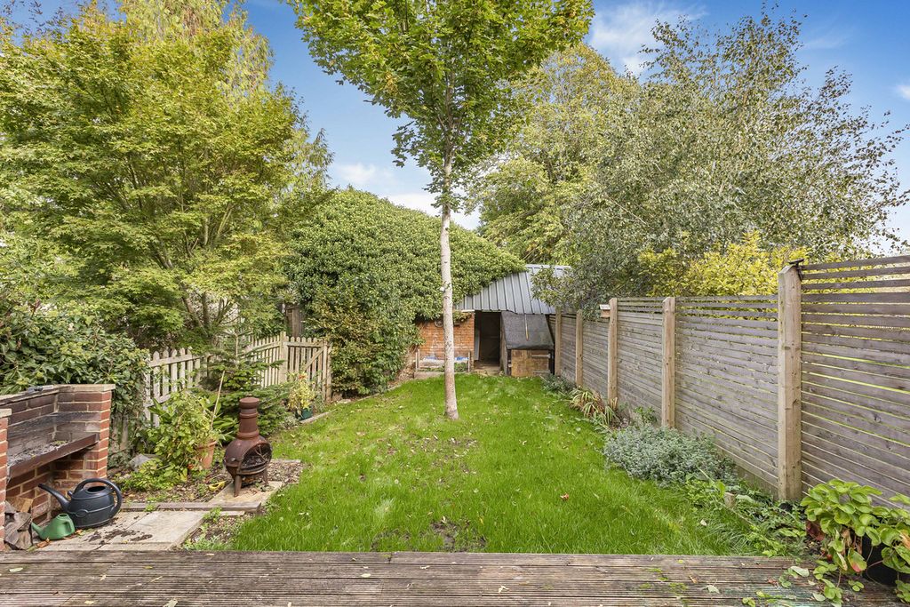 Property photo 2 of 23