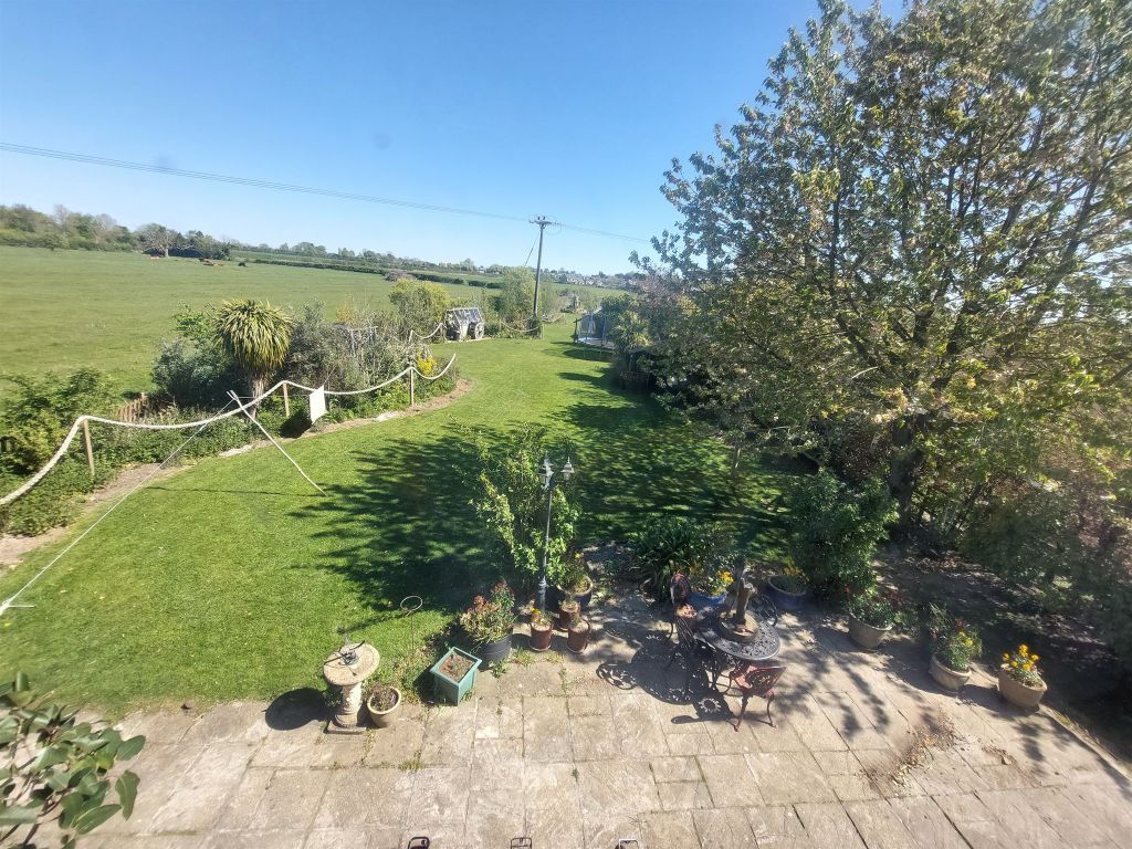 Property photo 2 of 24