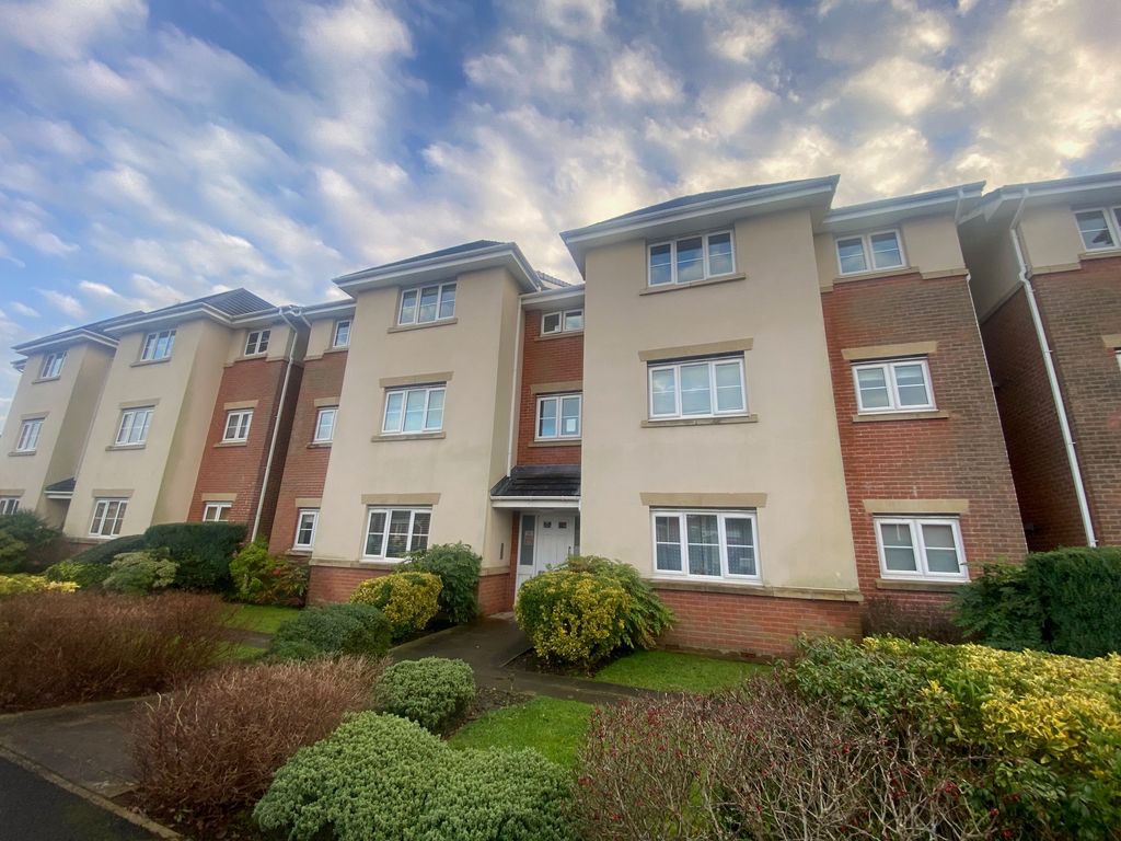 Property photo 2 of 8