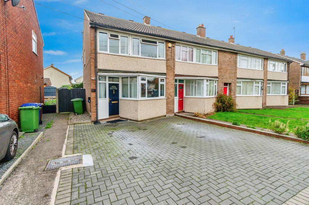 Property photo 1 of 17