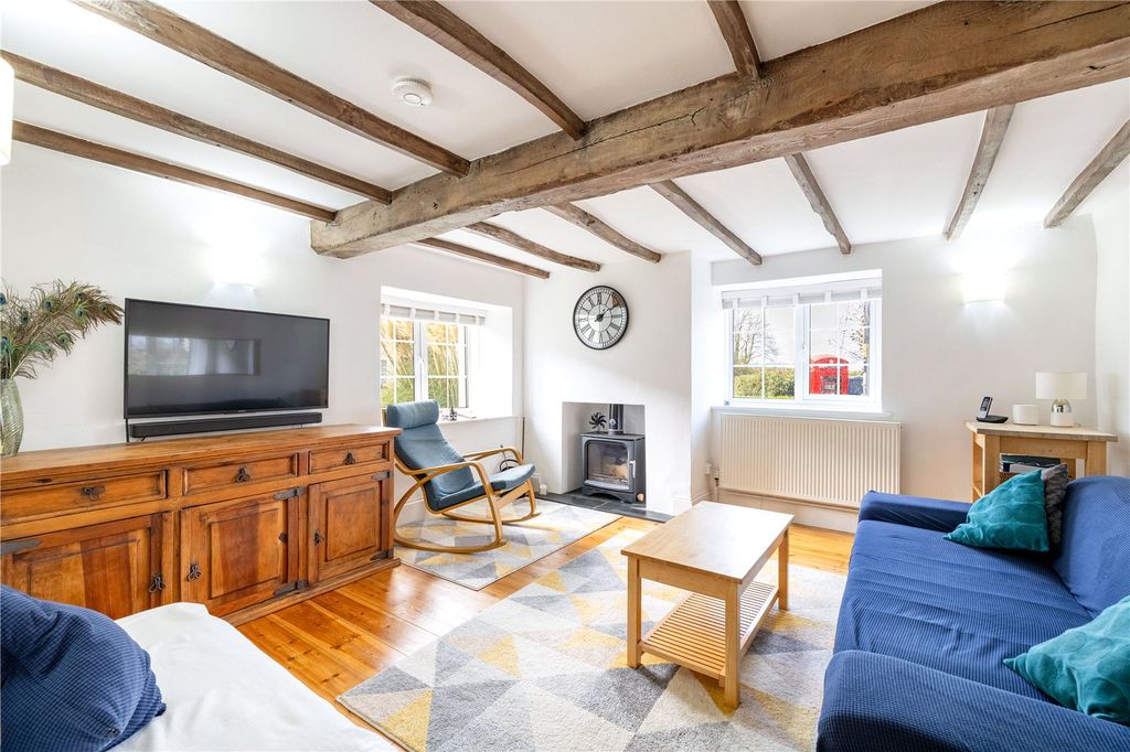 Property photo 3 of 40 Picture No. 06