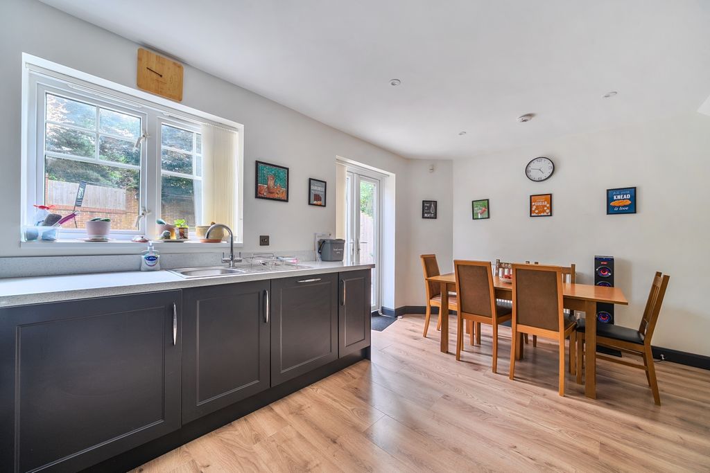 Property photo 3 of 19 1473058-11-6A31d159F17B7