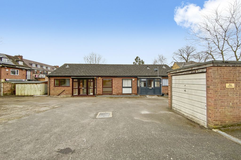 Property photo 3 of 19