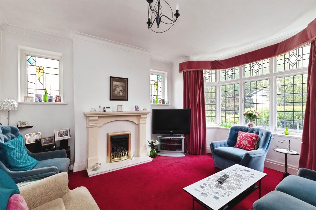 Property photo 2 of 17
