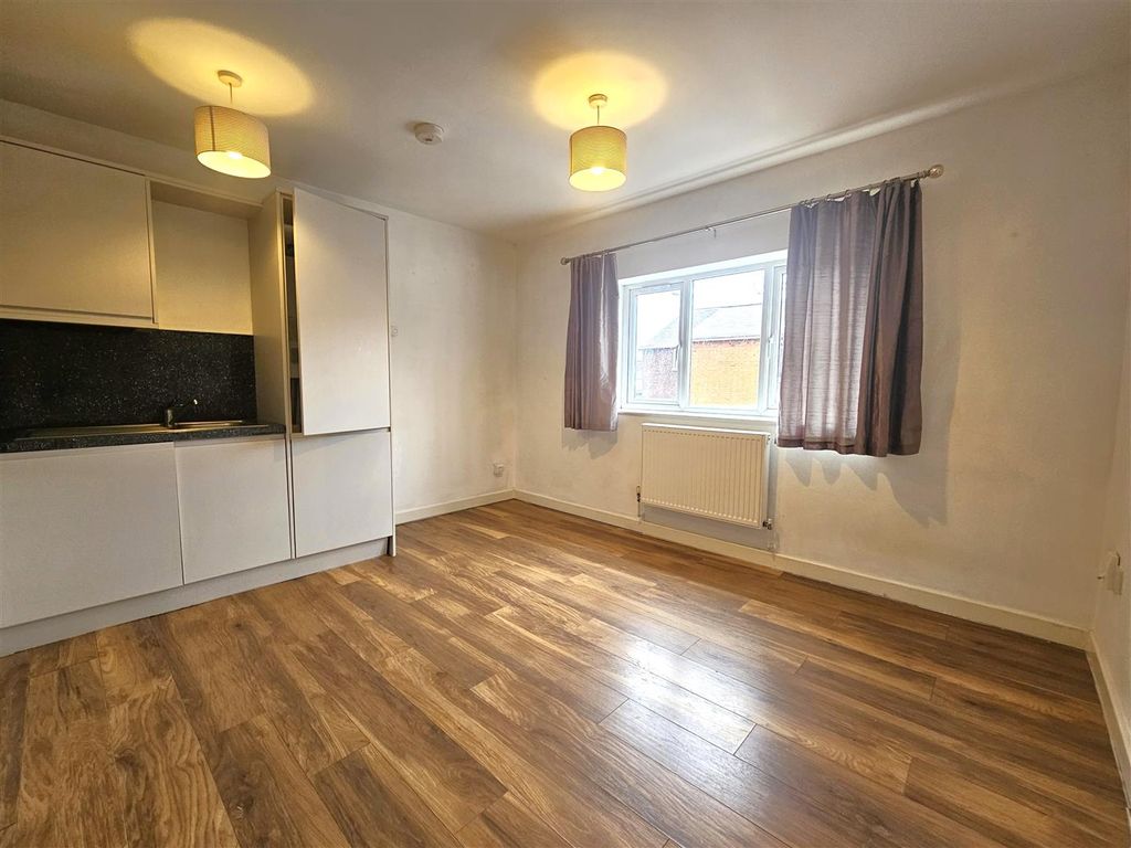 Property photo 3 of 6 20260327_140218.Jpg