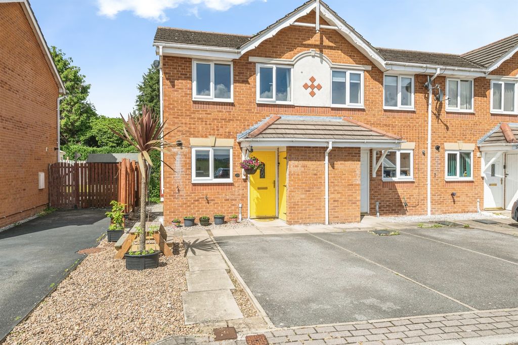 Property photo 1 of 12