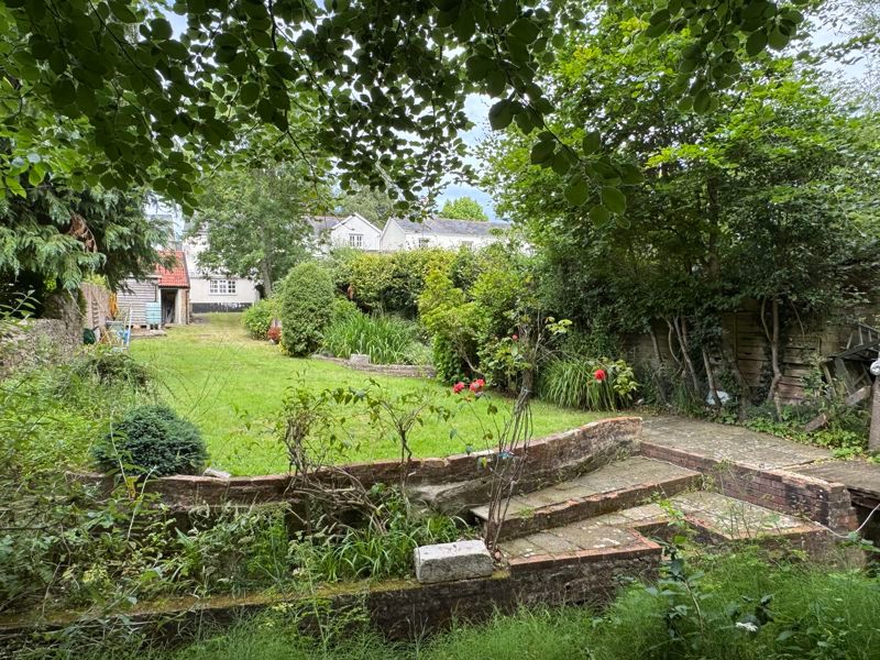 Property photo 1 of 20 Photo 13