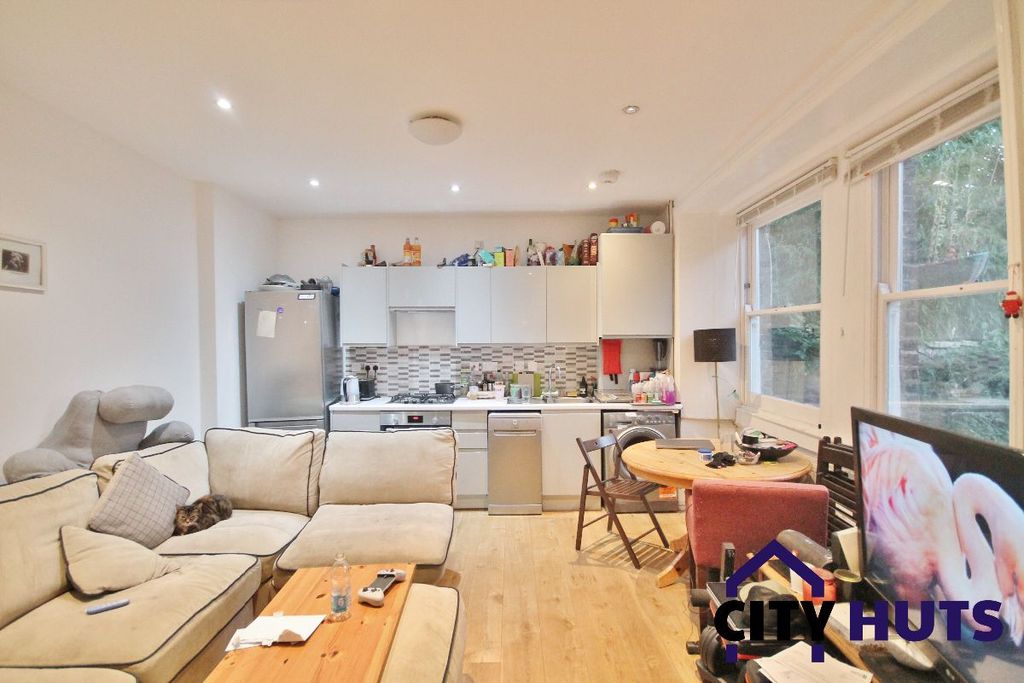 Property photo 2 of 9