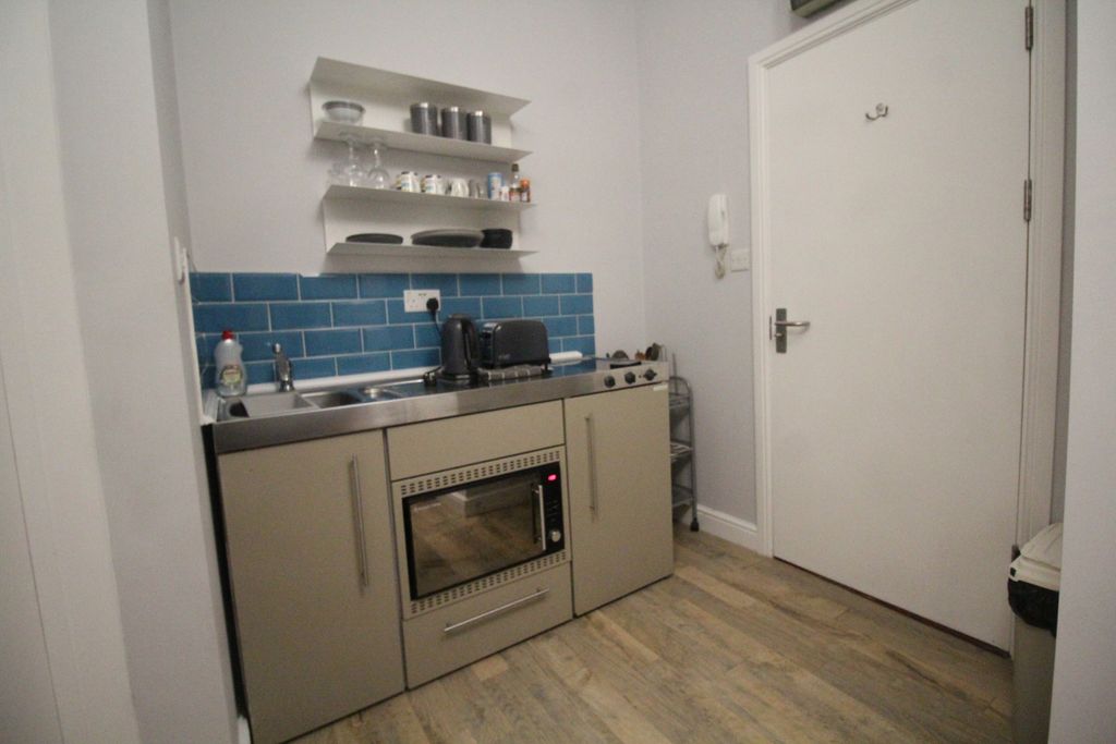 Property photo 2 of 4 Img_8916.Jpg