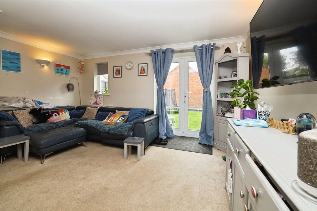 Property photo 2 of 11 Picture No. 19
