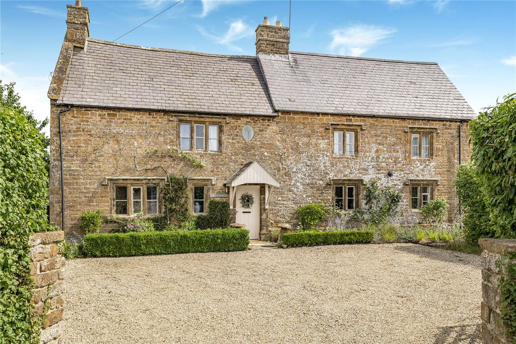 Property photo 1 of 16 Front