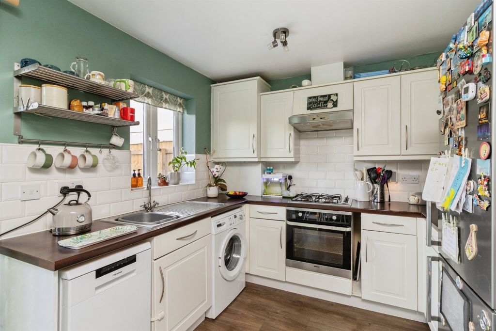 Property photo 3 of 16