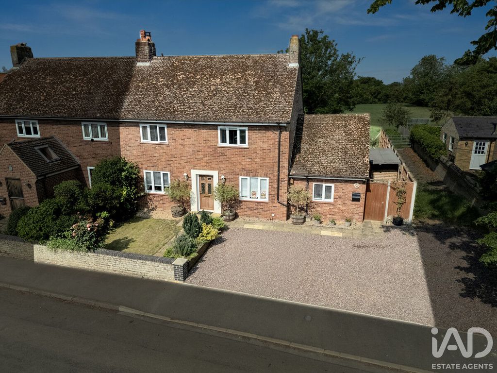 Property photo 1 of 28