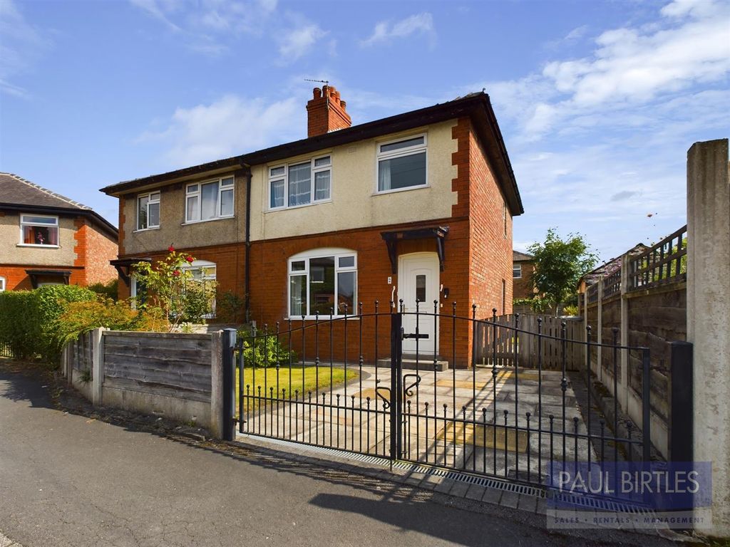 Property photo 1 of 14 Cam01301G0-Pr0490-Still014.Jpg