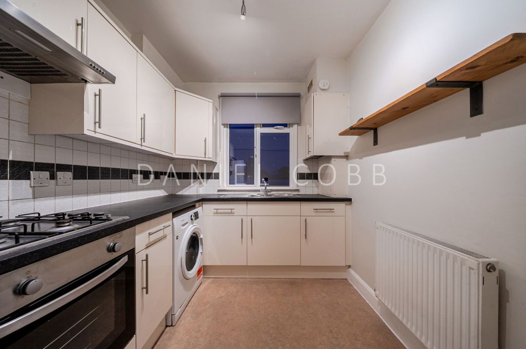 Property photo 2 of 9