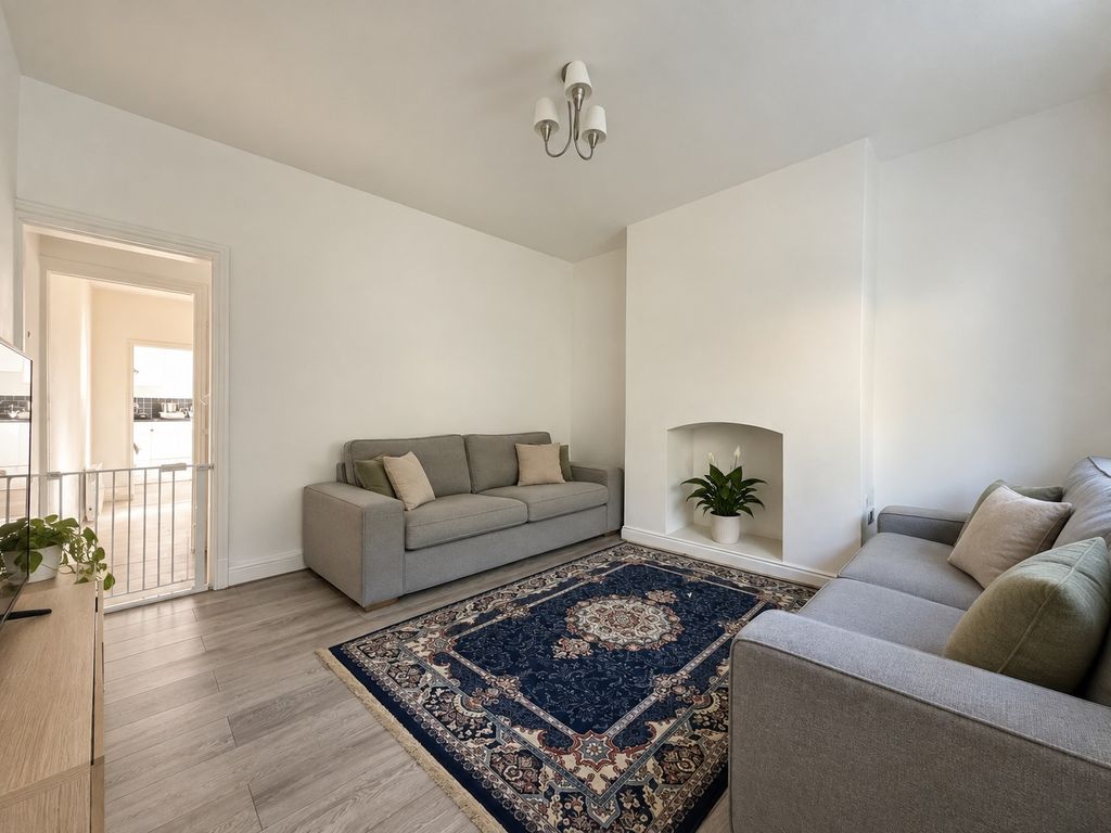 Property photo 1 of 18 8 Faith Street, Monk Bretton, Cudworth, Barnsley, S71 5Rt