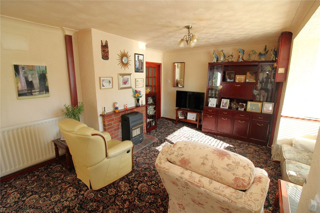 Property photo 2 of 21 Picture No. 19