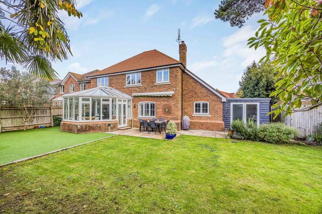 Property photo 2 of 45