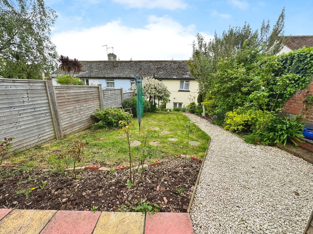 Property photo 3 of 17