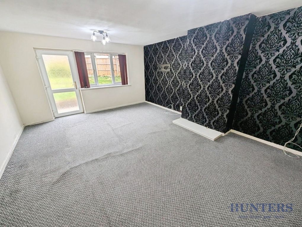 Property photo 3 of 10 Pbox-Img.Jpg