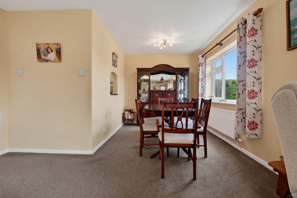 Property photo 3 of 22 Dining Area