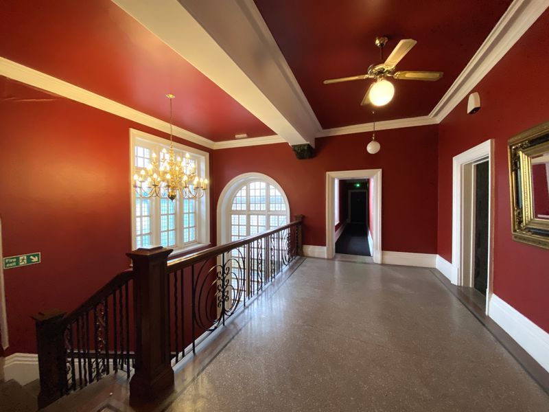 Property photo 3 of 18 Photo 17