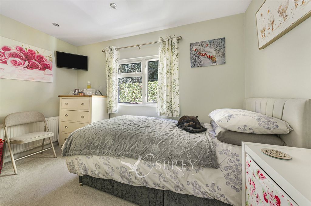 Property photo 3 of 12 Bedroom 1