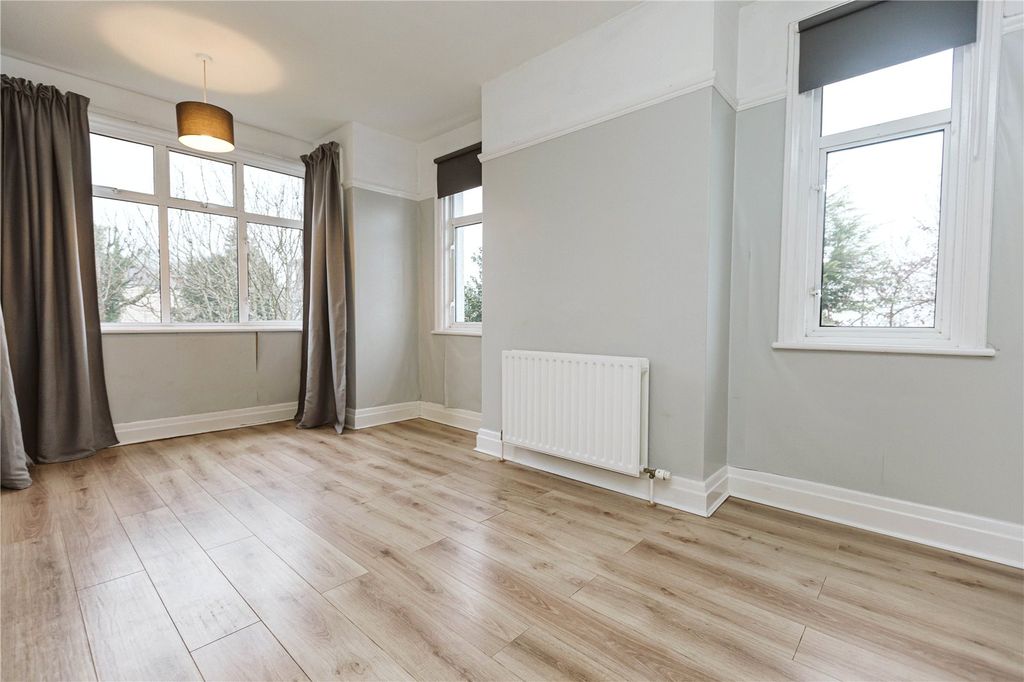 Property photo 3 of 21 Picture No. 46