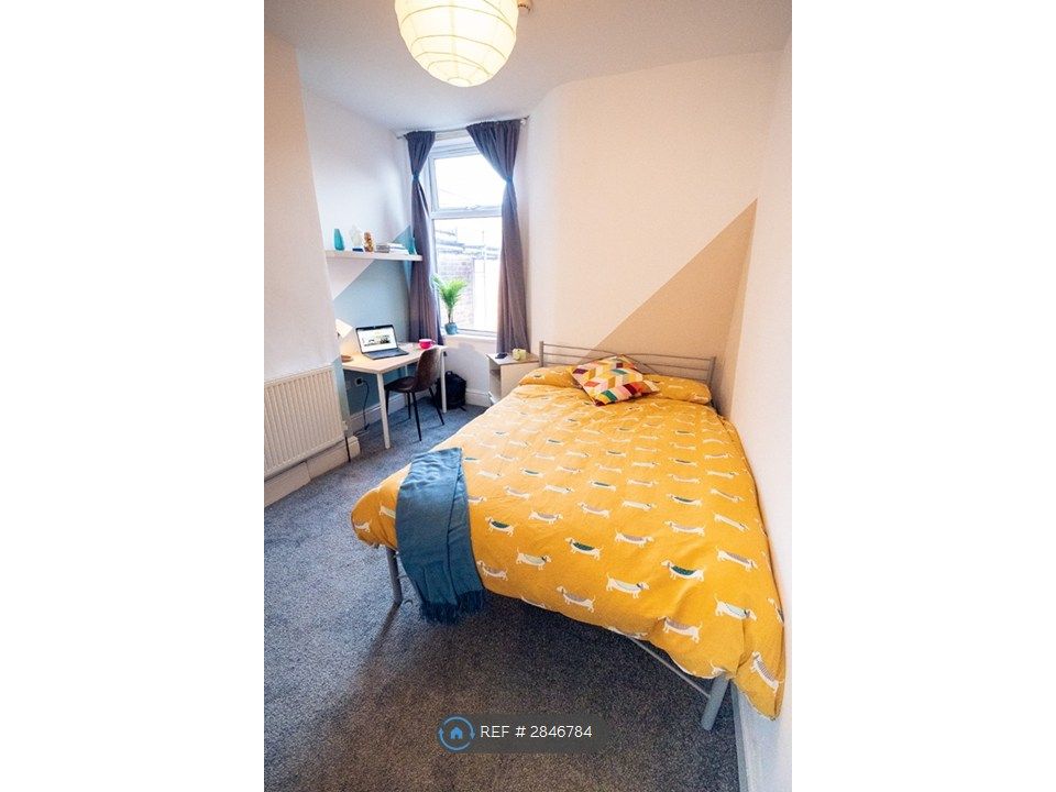 Property photo 3 of 21