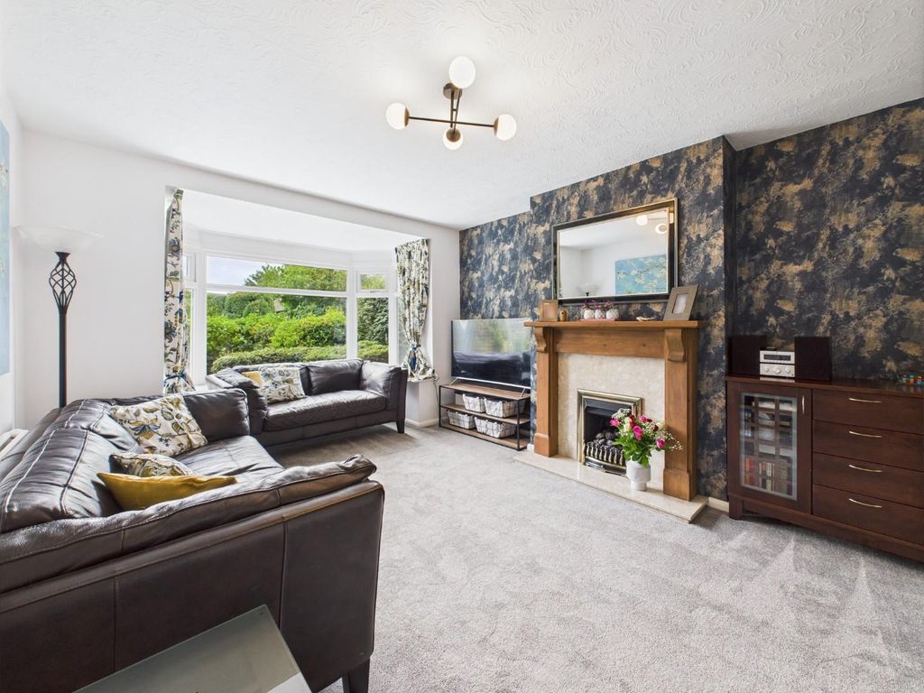 Property photo 3 of 19 Cam04899G0-Pr0145-Still015.Jpg