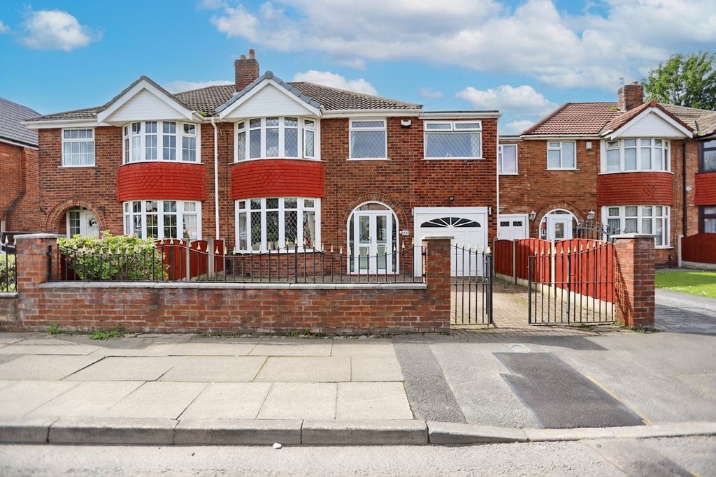 Property photo 1 of 21