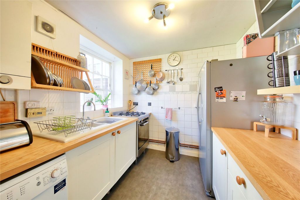 Property photo 2 of 8 Picture No. 06