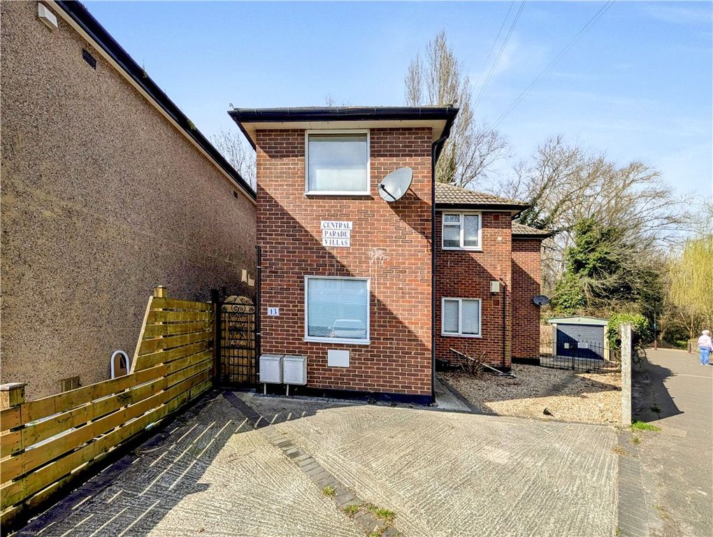 Property photo 2 of 12 Picture No. 14