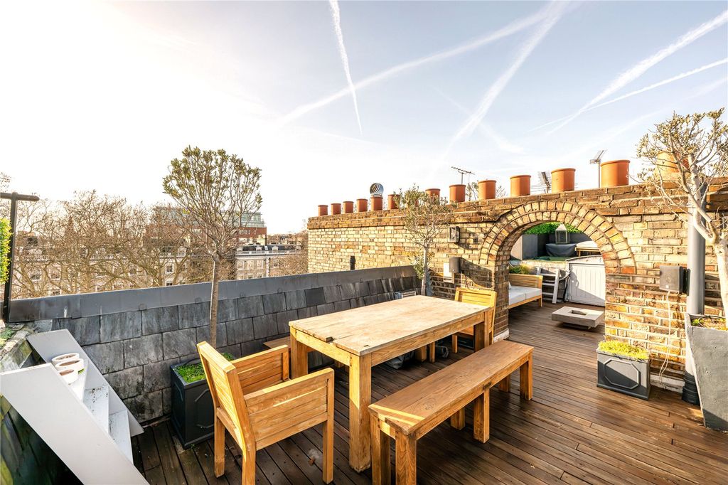 Property photo 1 of 15 Terrace