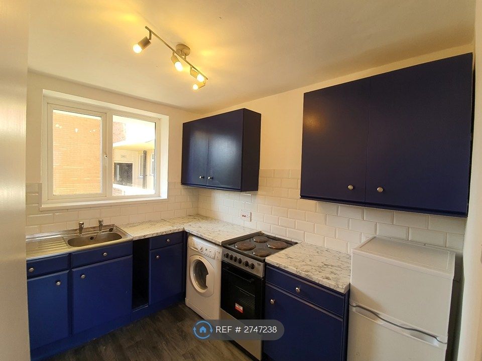 Property photo 3 of 4