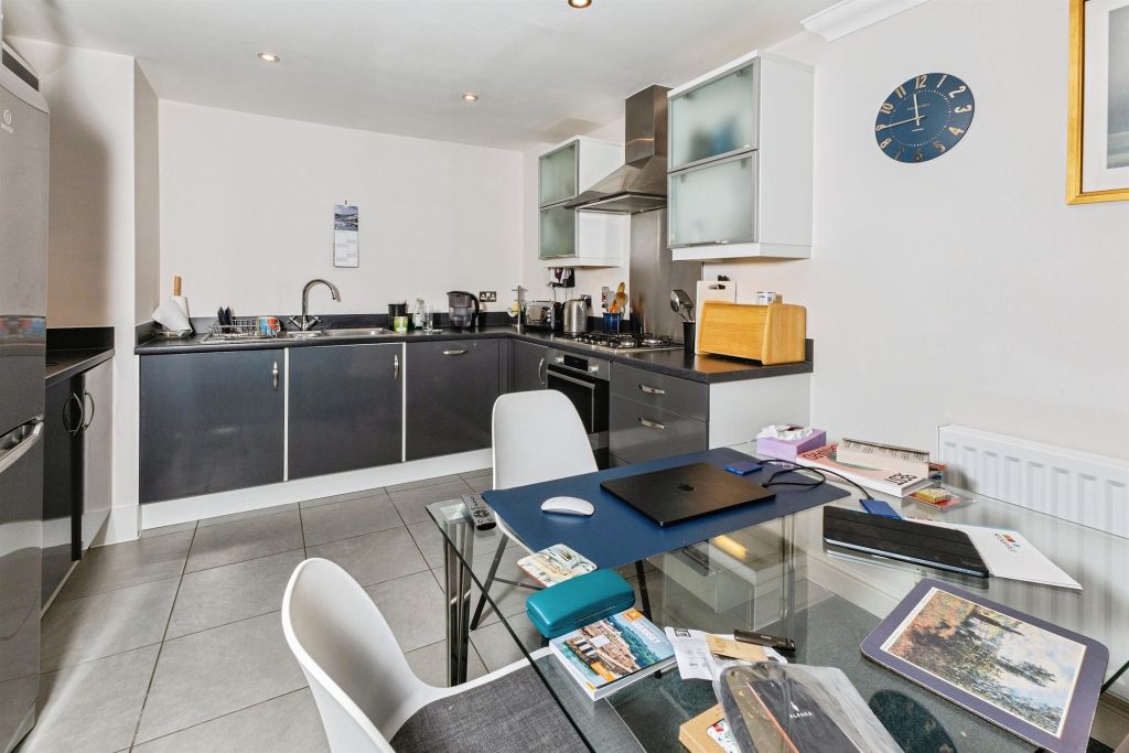 Property photo 3 of 17