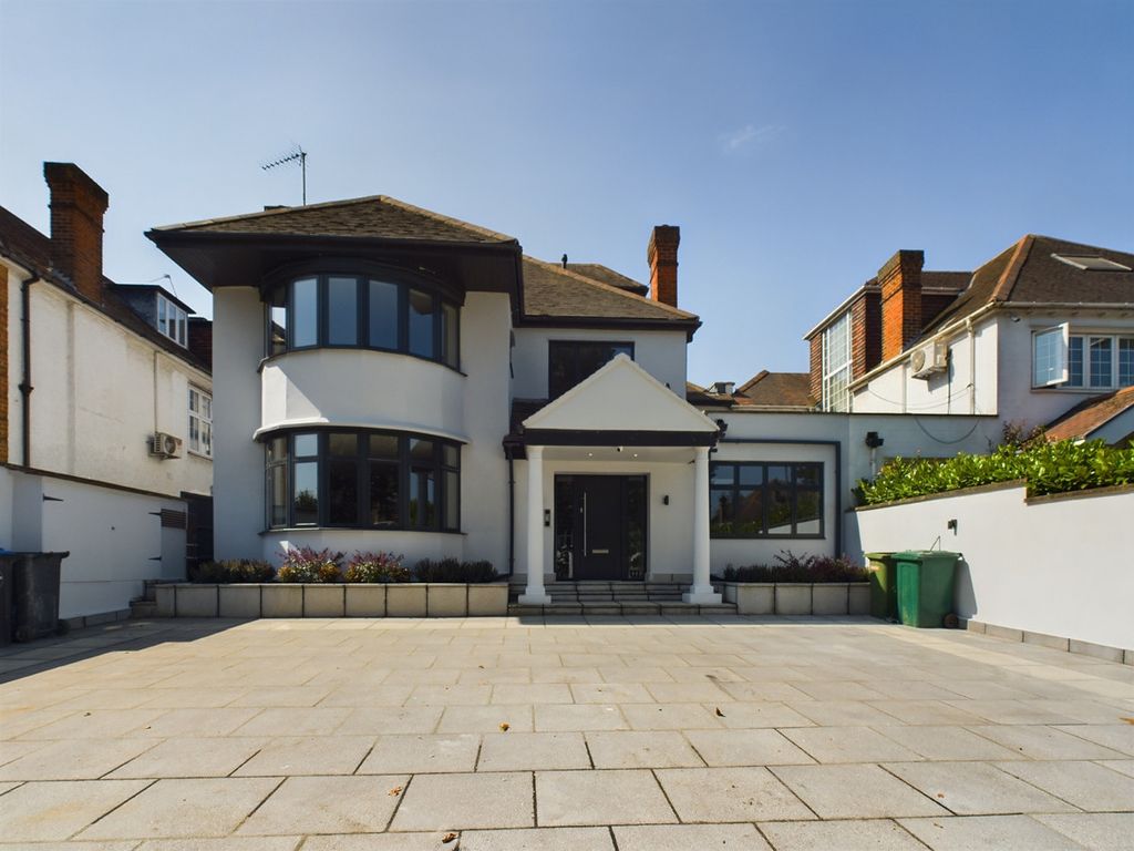 Property photo 1 of 14