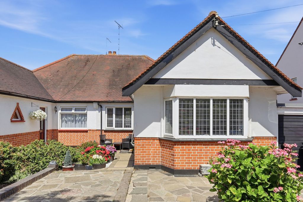 Property photo 1 of 18