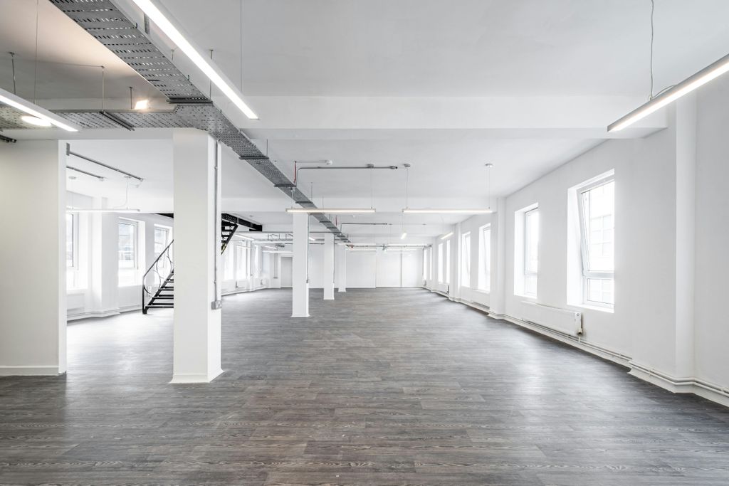 Property photo 2 of 27 Universal Hse 34F  Low Res 4.Jpg