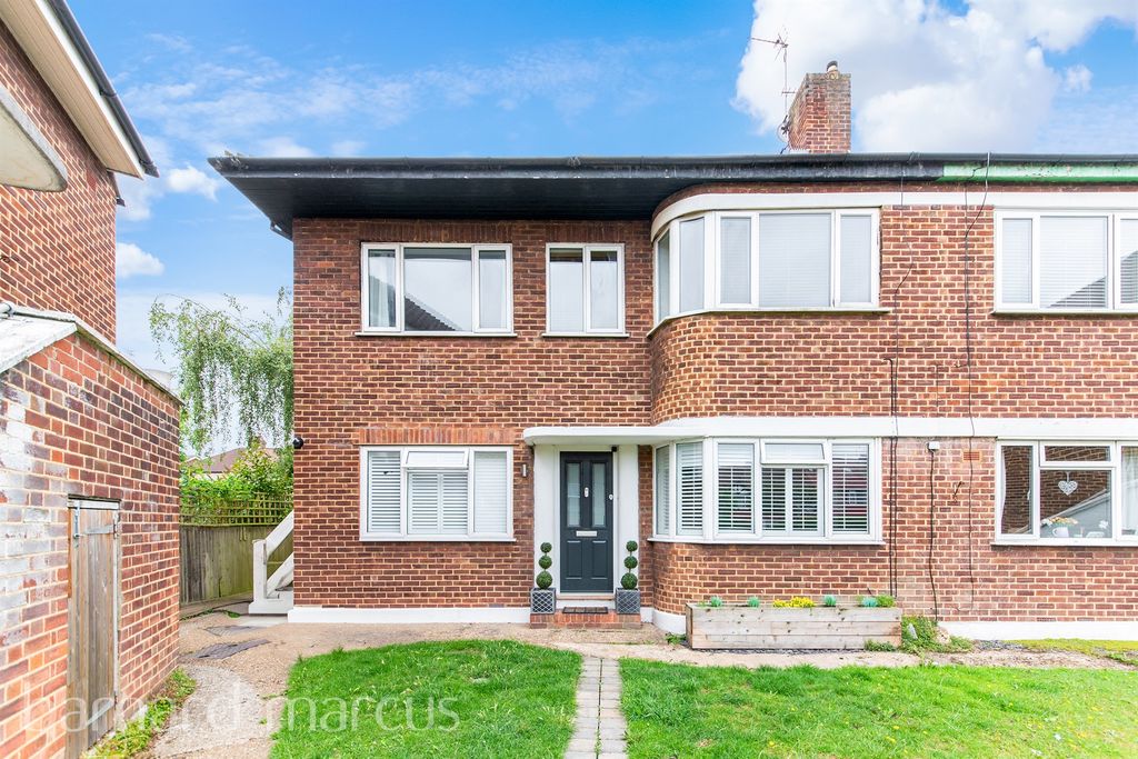 Property photo 1 of 12
