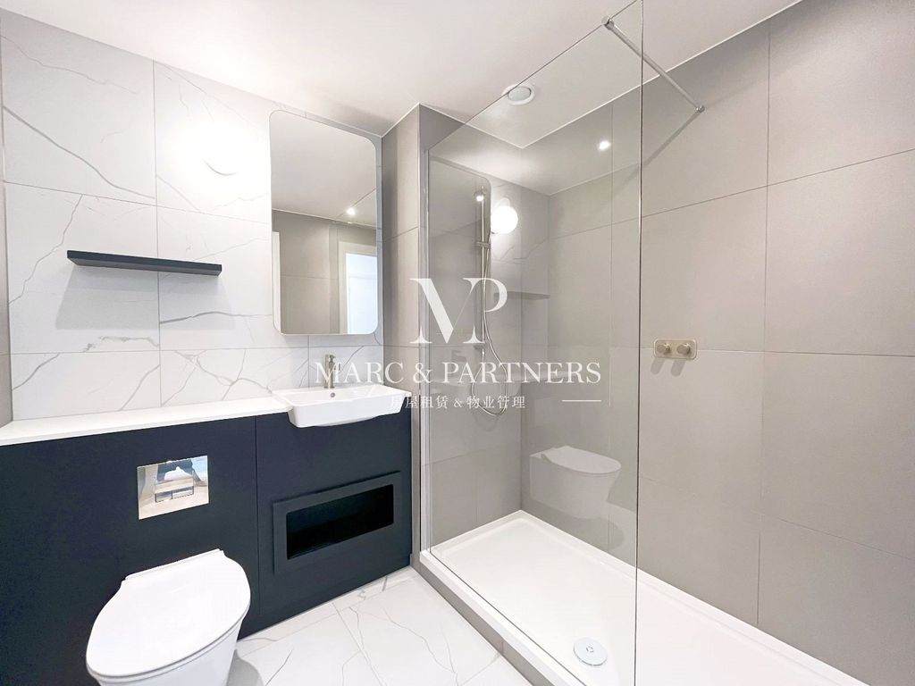 Property photo 3 of 16 Picture No. 01