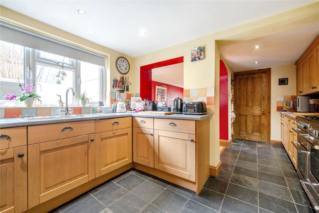 Property photo 3 of 15 Picture No. 16